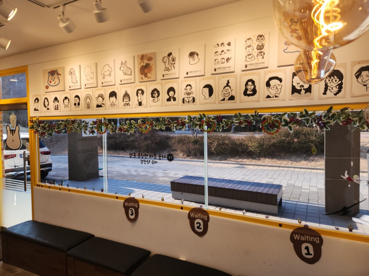 도토리 캐리커쳐 여수점